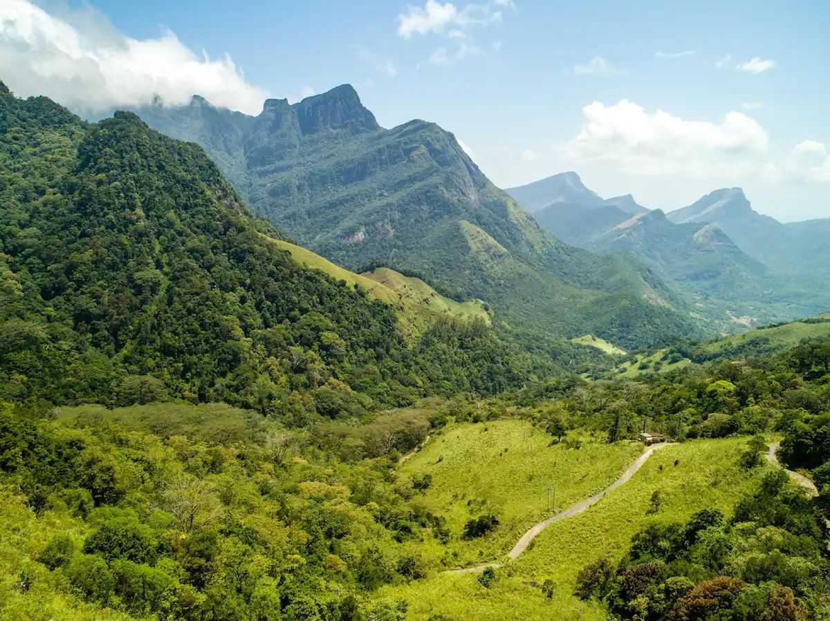 The 444km Coast to Coast Cycle Trail Across Sri Lanka