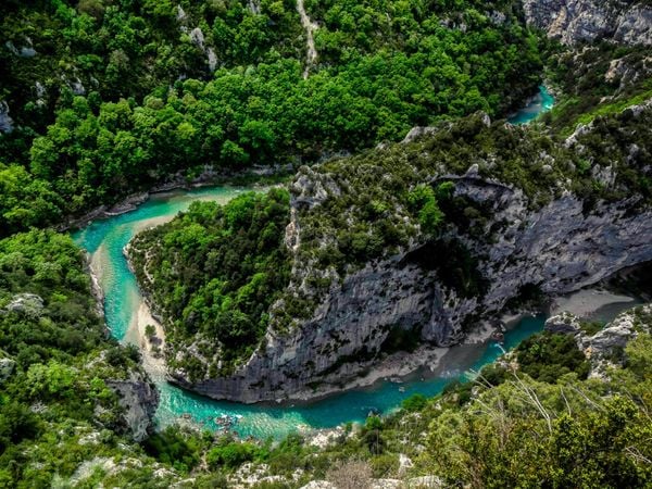 How to See Verdon Gorge Without the Crowds? Pack a Raft